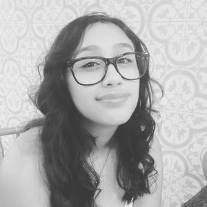 Meet your Posher, Rebeca